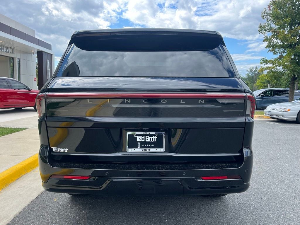 2025 Lincoln Navigator Black Label 4WD | Pano Roof | 360 Cam | BLIS | 24" Wheels