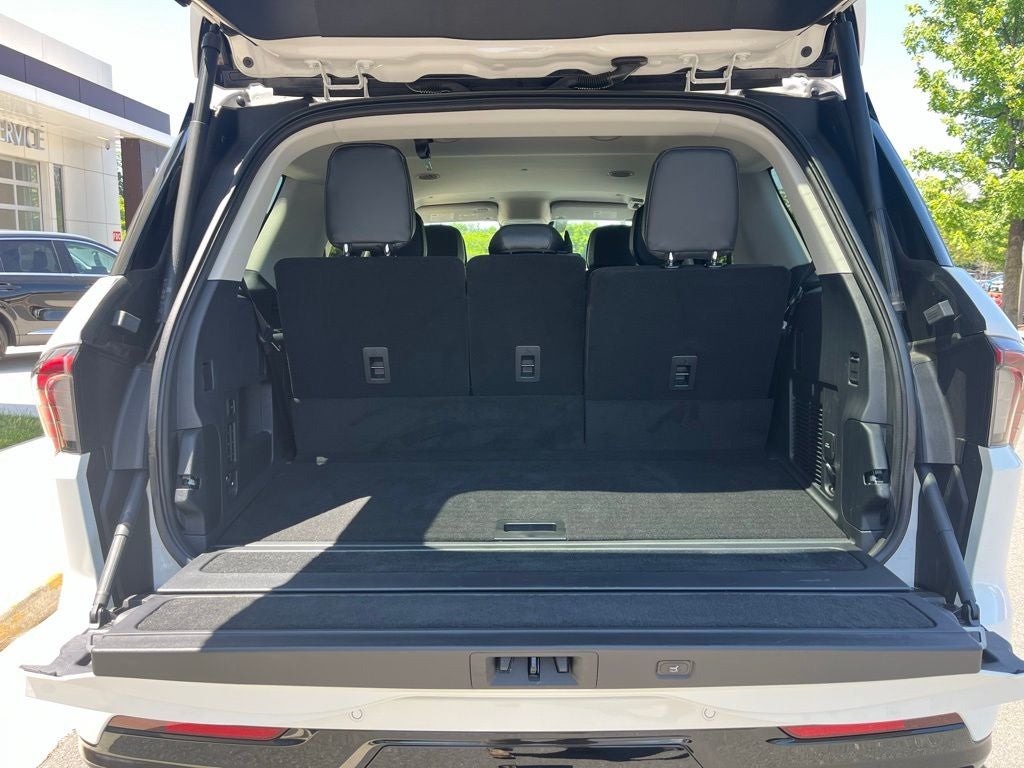 2026 Lincoln Navigator Premiere