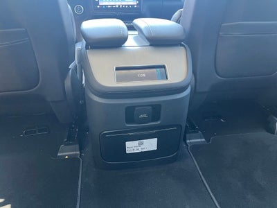 2026 Lincoln Navigator Premiere