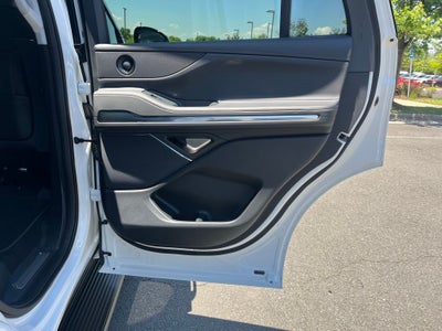 2026 Lincoln Navigator Premiere