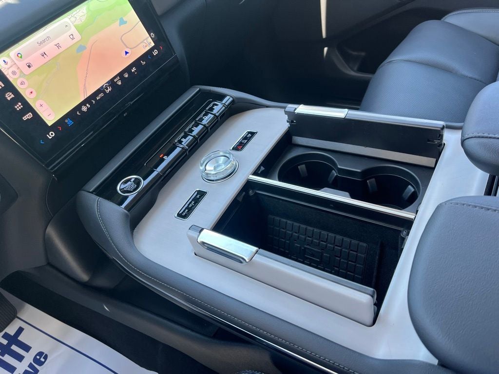 2026 Lincoln Navigator Premiere