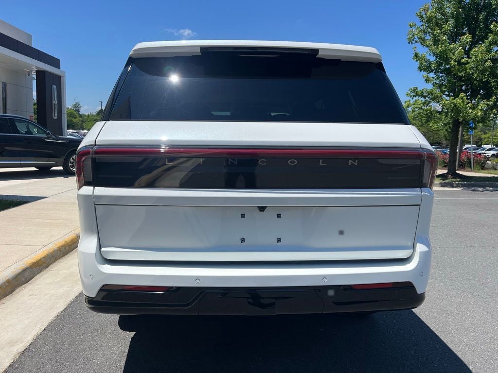 2026 Lincoln Navigator Premiere