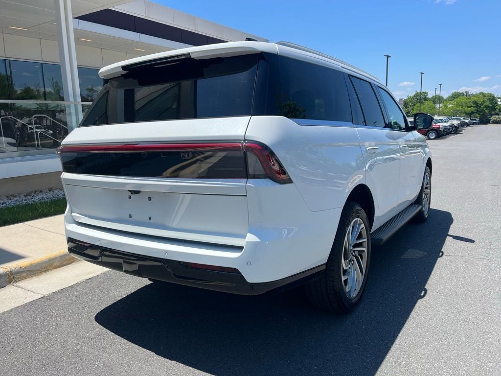 2026 Lincoln Navigator Premiere