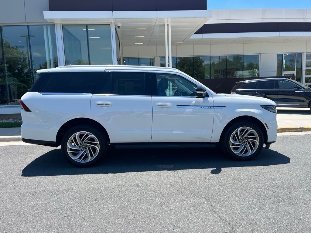 2026 Lincoln Navigator Premiere