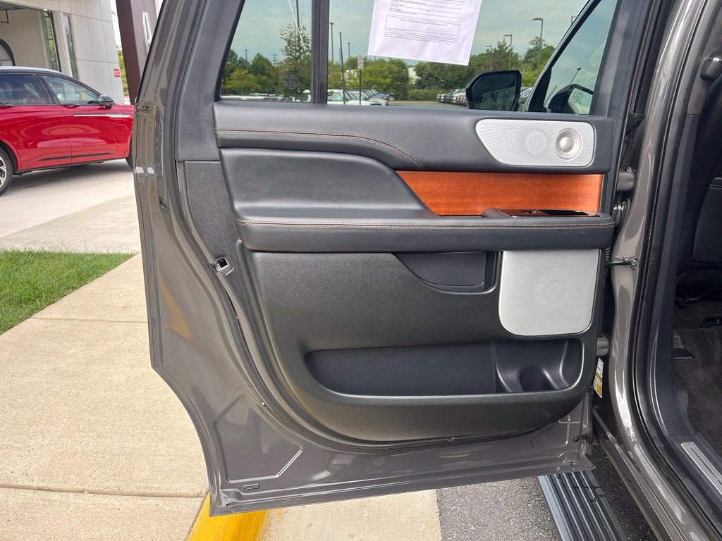 2023 Lincoln Navigator L Black Label Special Edition 4WD | Pano Roof | 360 Cam