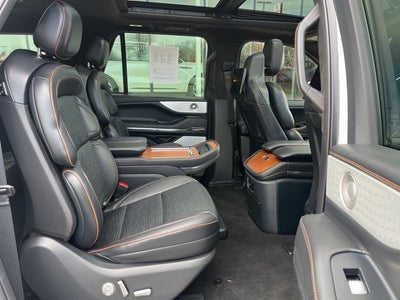 2025 Lincoln Navigator L Black Label Special Edition 4WD