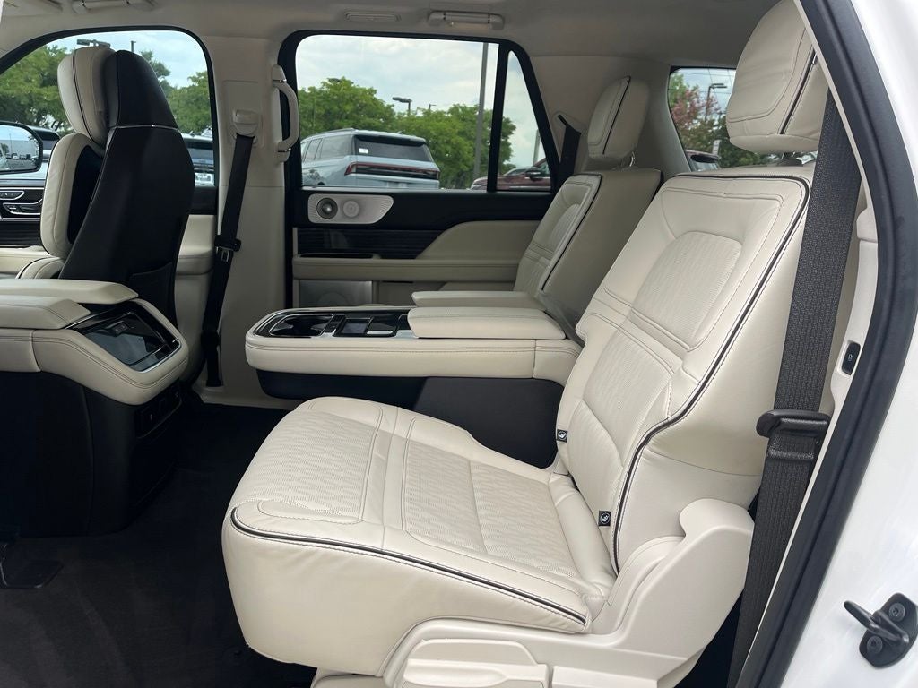 2022 Lincoln Navigator L Black Label 4WD | Pano Roof | 360 Cam | HUD | HD Tow