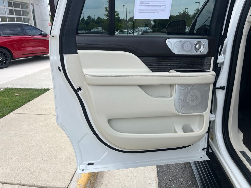 2022 Lincoln Navigator L Black Label 4WD | Pano Roof | 360 Cam | HUD | HD Tow
