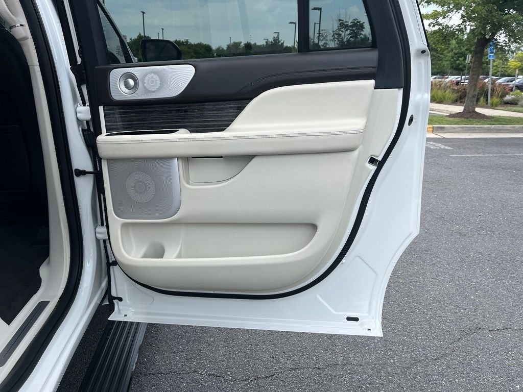 2022 Lincoln Navigator L Black Label 4WD | Pano Roof | 360 Cam | HUD | HD Tow
