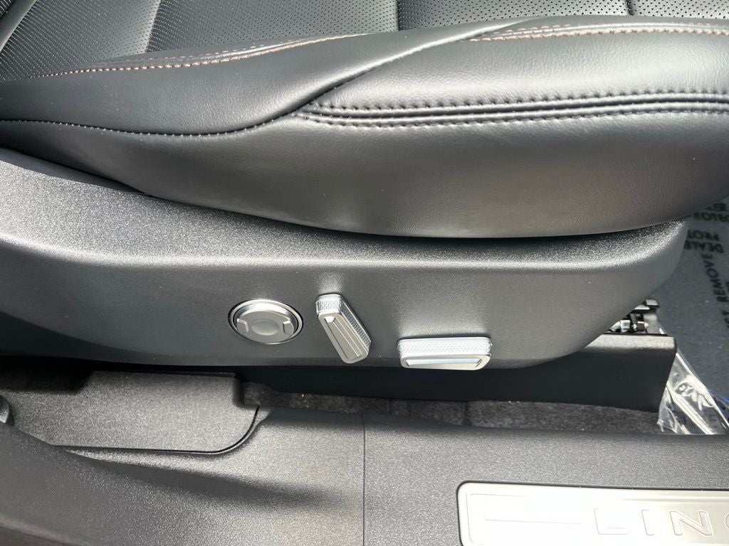 2026 Lincoln Nautilus Premiere | Jet Appearance Pack | Pano Moonroof | Bluecruis