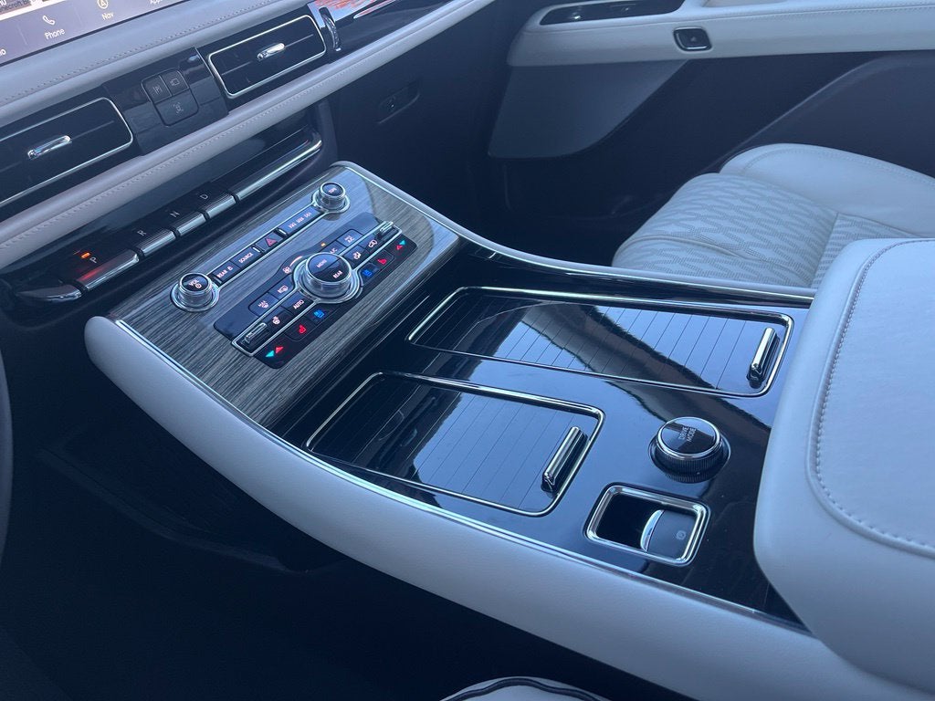 2022 Lincoln Aviator Plug-In Hybrid Black Label Grand Touring AWD | Pano Roof | HUD