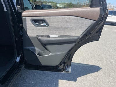 2023 Nissan Rogue SV | BLIS | CarPlay/Android Auto | Remote Start