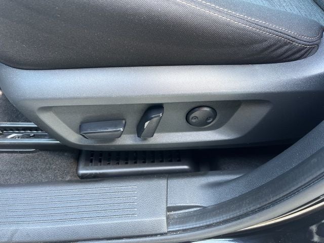 2023 Nissan Rogue SV | BLIS | CarPlay/Android Auto | Remote Start