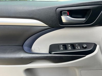2018 Toyota Highlander XLE AWD | Nav | Sunroof | BLIS | Power Liftgate