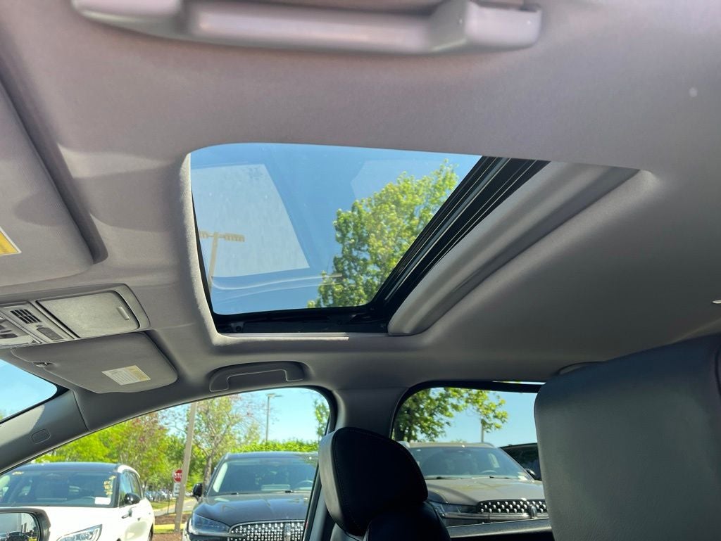 2022 Honda CR-V EX-L 4WD | Moonroof | BLIS | Heated Seats