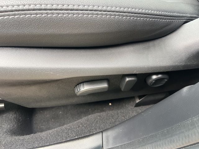 2022 Subaru Forester Premium | Pano Moonroof | Heated Front Seats | Adaptive Cr