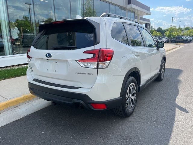2022 Subaru Forester Premium | Pano Moonroof | Heated Front Seats | Adaptive Cr