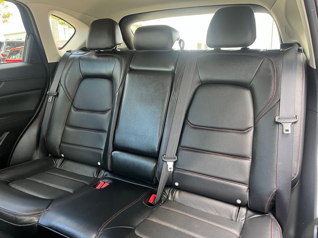 2025 Mazda Mazda CX-5 2.5 S Carbon Edition AWD | Moonroof | BLIS | Bose Sound