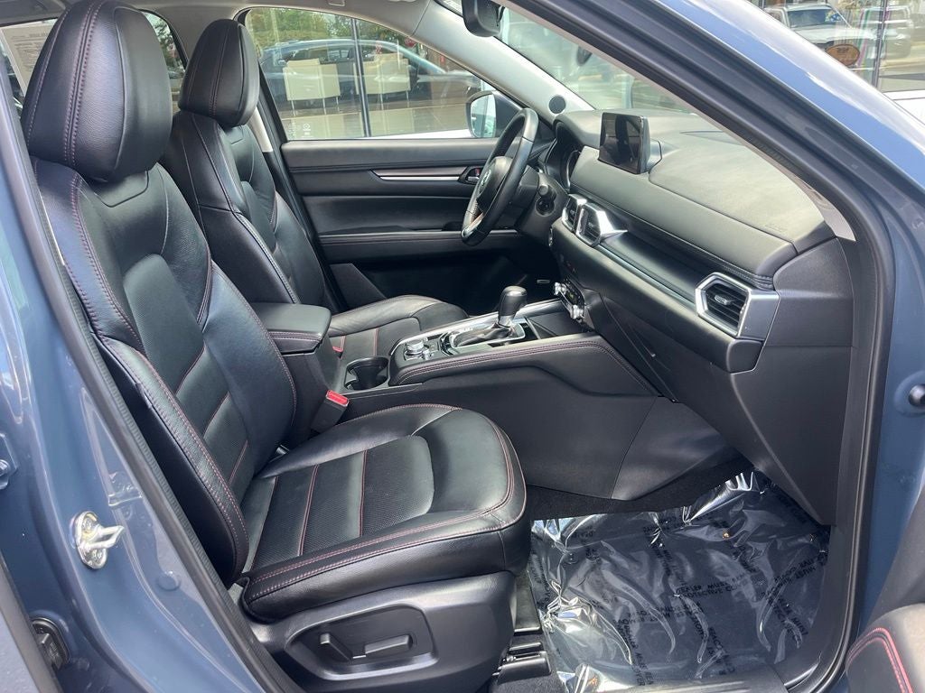 2025 Mazda Mazda CX-5 2.5 S Carbon Edition AWD | Moonroof | BLIS | Bose Sound