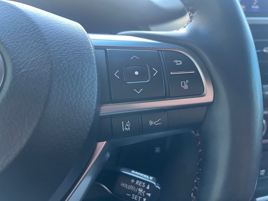 2023 Lexus GX 460 4WD | Premium Plus Sport w/Captain's Chair