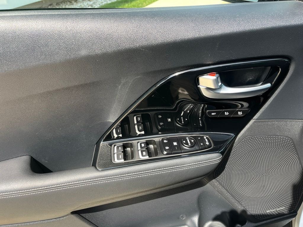 2020 Kia Niro Plug-In Hybrid EX Premium | Nav | Pano Roof | 360 Cam | BLIS | LKAS