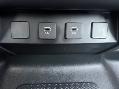 2025 Land Rover Defender 110 X-Dynamic SE 400PS AWD