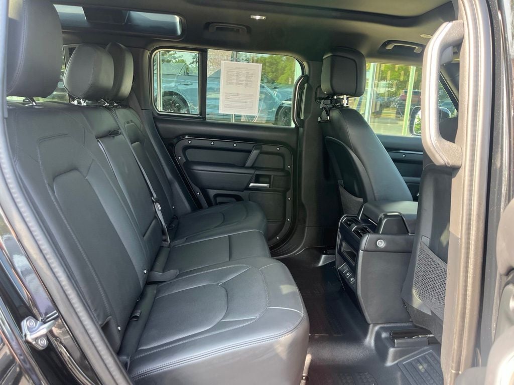 2025 Land Rover Defender 110 X-Dynamic SE 400PS AWD