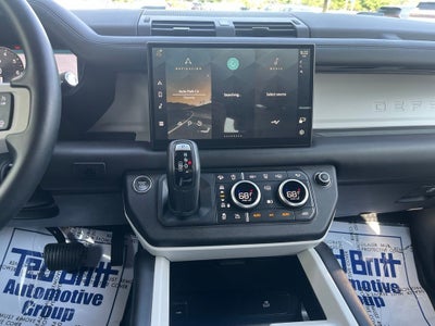 2025 Land Rover Defender 110 X-Dynamic SE 400PS AWD