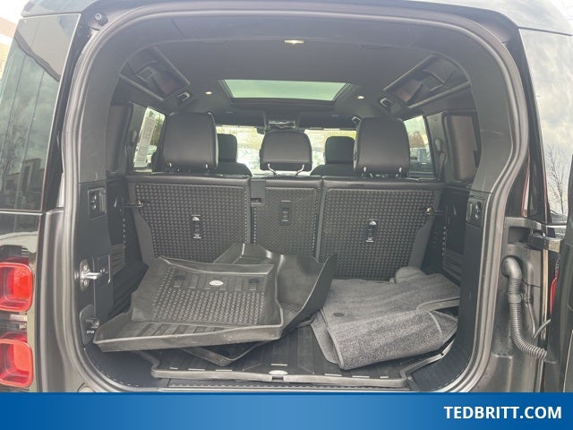 2024 Land Rover Defender 110 SE 500PS 4WD