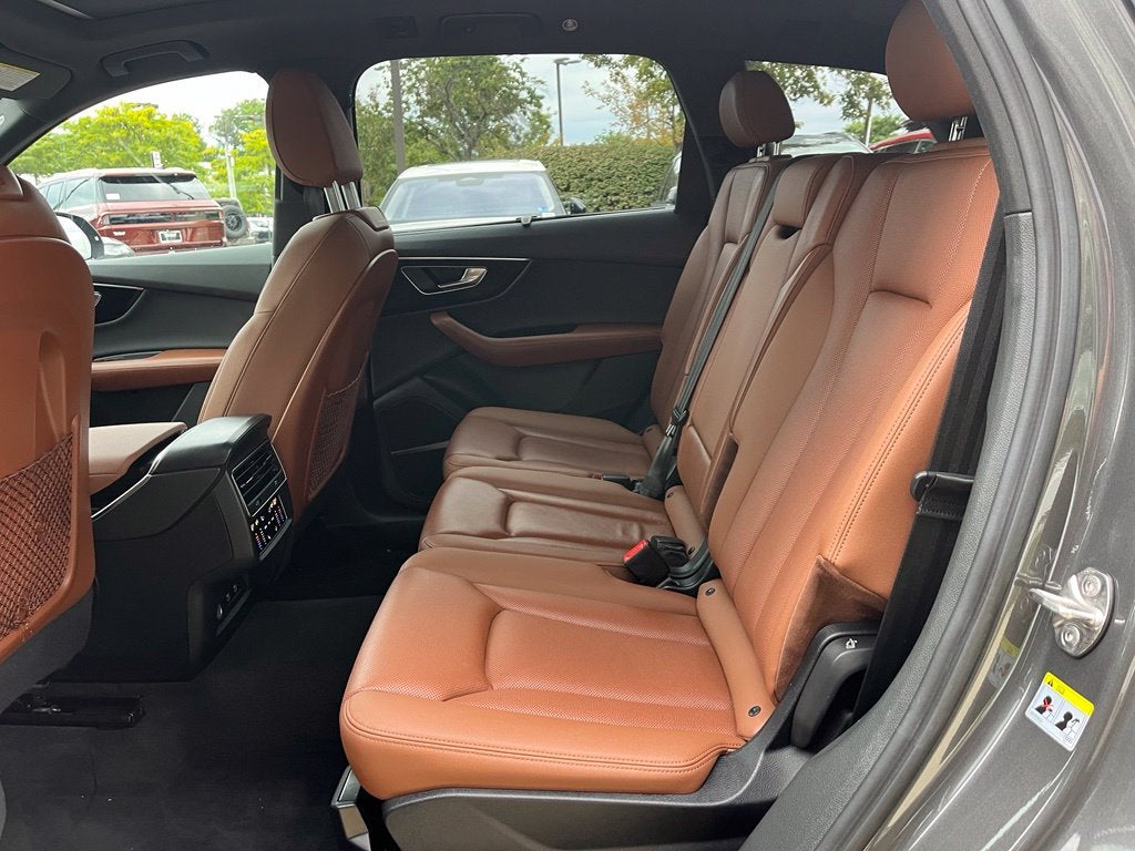 2021 Audi Q7 55 Premium Plus quattro | Pano Roof | BLIS | Executive Package