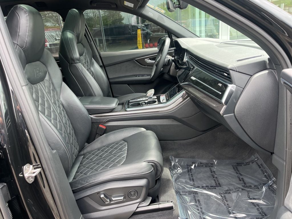 2023 Audi SQ7 Prestige quattro | Pano Moonroof | Prestige Pack | Black Op