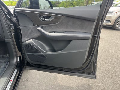 2023 Audi SQ7 Prestige quattro | Pano Moonroof | Prestige Pack | Black Op