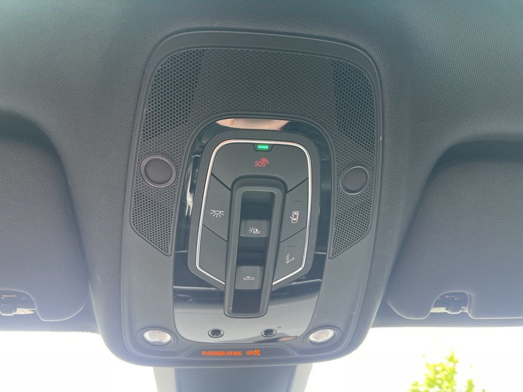 2023 Audi SQ7 Prestige quattro | Pano Moonroof | Prestige Pack | Black Op