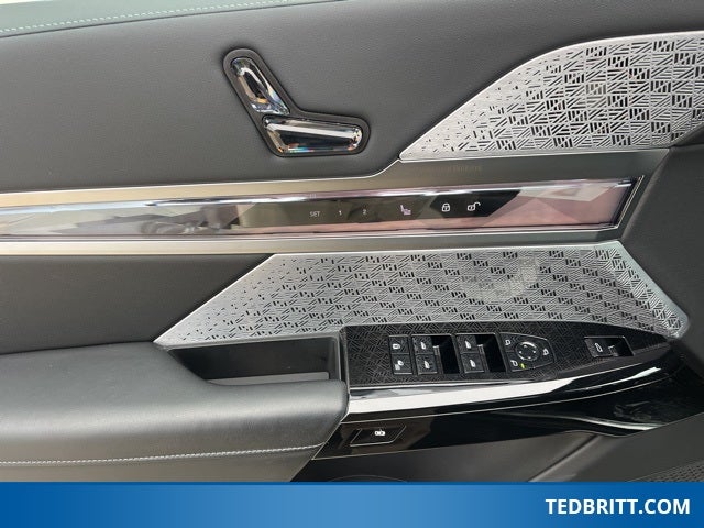 2025 BMW i7 xDrive60 | Executive Pkg | M Sport / M Sport Pro Pkg