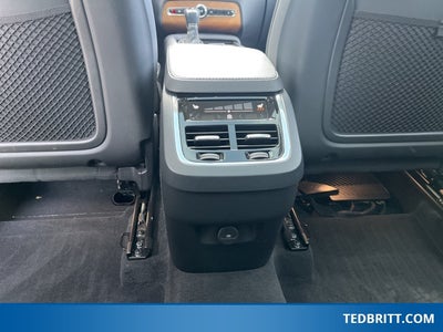 2021 Volvo XC90 T6 Momentum AWD | Pano Roof | 360 Camera | HUD