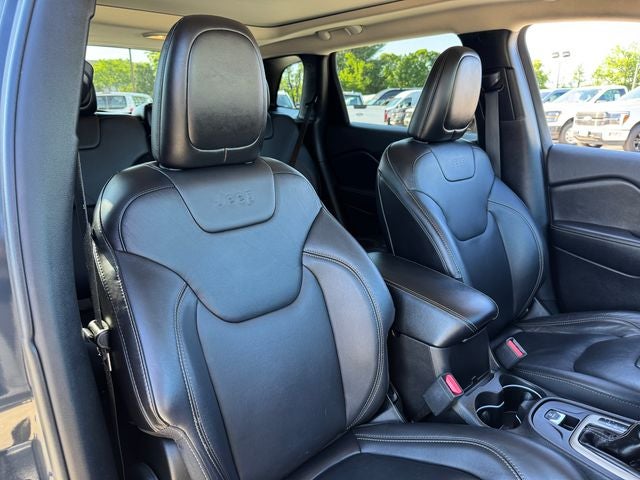 2018 Jeep Cherokee Limited | Panoramic Sunroof | Apple CarPlay | 4WD