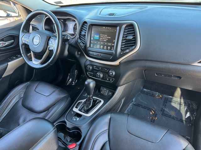 2018 Jeep Cherokee Limited | Panoramic Sunroof | Apple CarPlay | 4WD