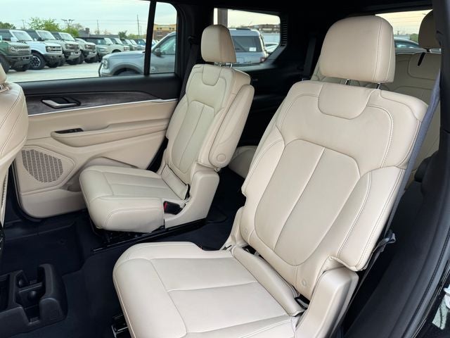 2023 Jeep Grand Cherokee L Limited | Pano Sunroof | Heated Seats | Wireless CarPlay