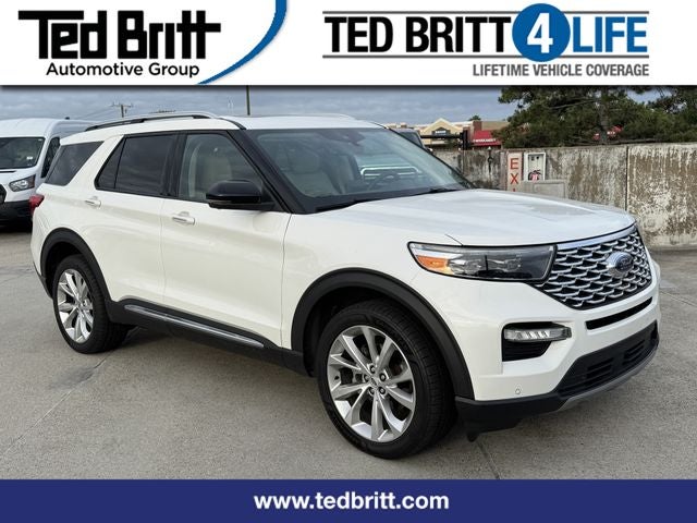 2022 Ford Explorer Platinum | Pano Sunroof | Tow Pkg | 3.0 V6 EcoBoost