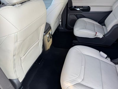 2022 Ford Explorer Platinum | Pano Sunroof | Tow Pkg | 3.0 V6 EcoBoost