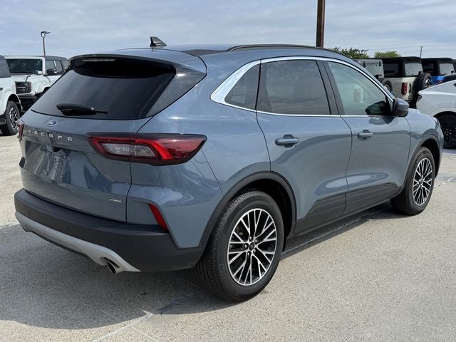 2025 Ford Escape Plug-In Hybrid Base