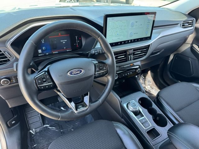 2025 Ford Escape Plug-In Hybrid Base | Pano Sunroof | Remote Start | Heated Seats