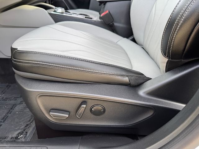 2025 Ford Escape Plug-In Hybrid Base