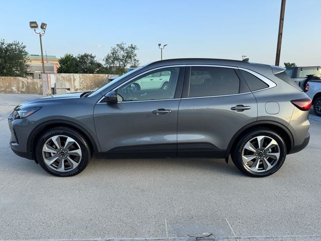 2025 Ford Escape Hybrid Platinum | Heated Seats | Apple CarPlay | Remote Start