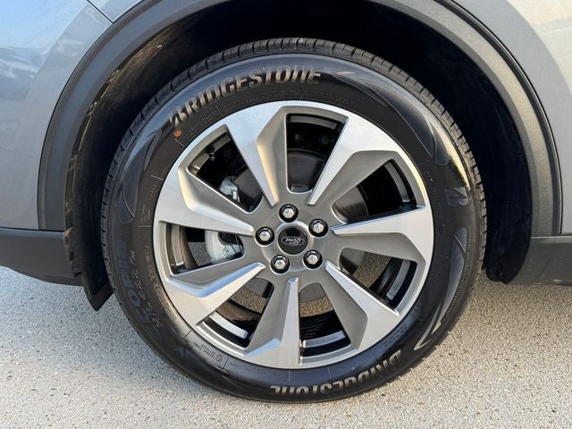 2025 Ford Escape Hybrid Platinum | Heated Seats | Apple CarPlay | Remote Start