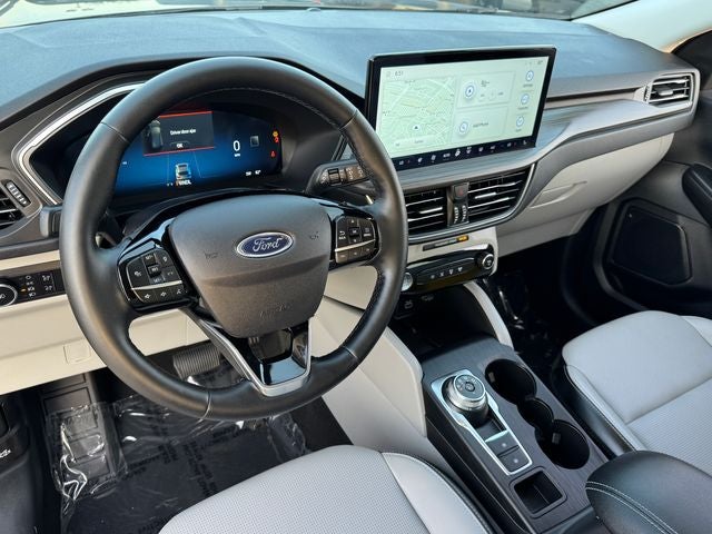2025 Ford Escape Hybrid Platinum | Heated Seats | Apple CarPlay | Remote Start