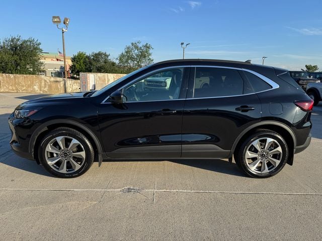 2024 Ford Escape Platinum | Pano Roof | Class II Tow Pkg. | AWD