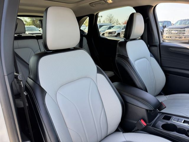 2025 Ford Escape Hybrid Platinum