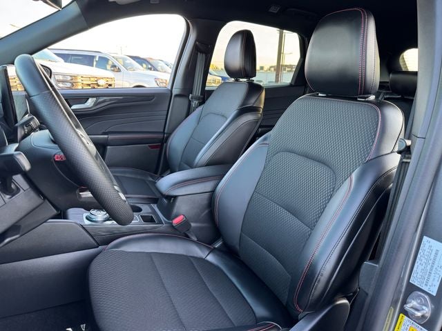 2026 Ford Escape ST-Line | One Owner | Tech Pkg