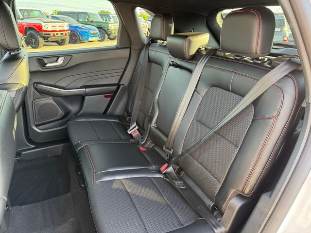 2026 Ford Escape ST-Line | Pano Sunroof | Tech Pkg | Remote Start